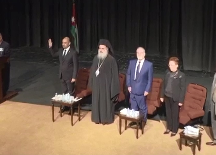 بالفيديو ..  السلام الملكي يعزف في حفل تأبين والد النائب طارق خوري على عكس ما اشيع سابقاً