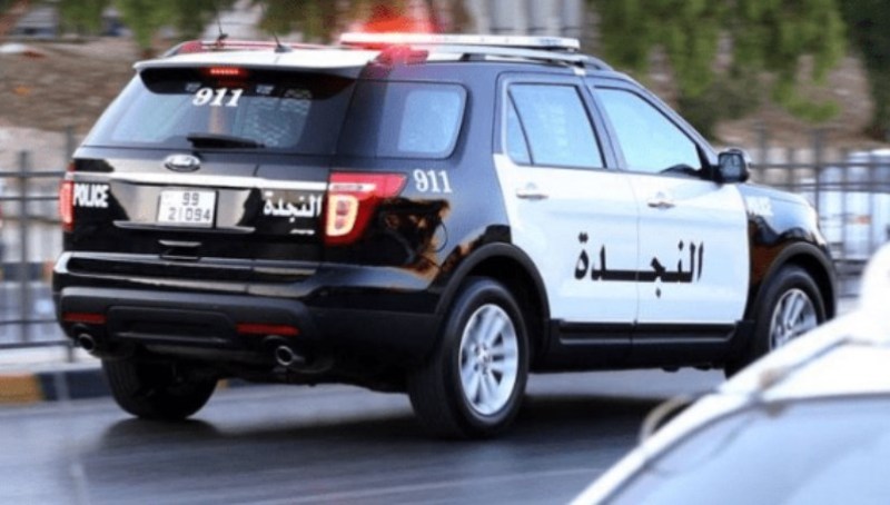 هذا ما فعله صاحب إسباقيات مع طاقم "دورية نجدة" في العاصمة عمان ..  تفاصيل