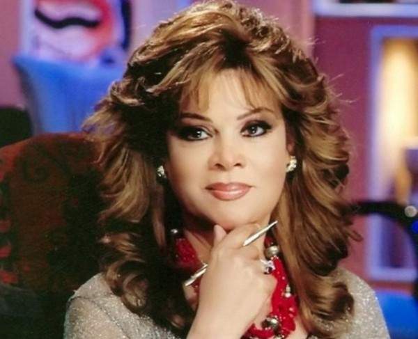 بالفيديو والصور  ..  صفاء أبو السعود: كنت رافضة لتصوير أغنية "أهلا بالعيد" ولم أتوقع نجاحها