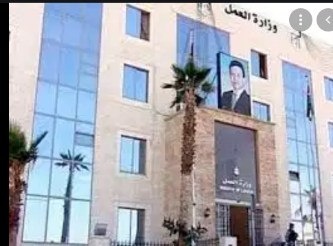 مخالفة 65 منشأة لعدم تعيين مراقب صحي