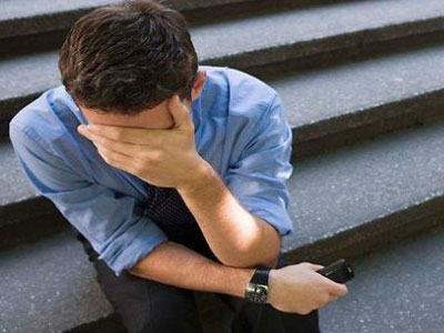 الموبايل يؤثر على القدرات الجنسية للرجال