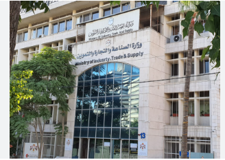 الصناعة : مخزون المملكة من المواد التموينية آمن ومريح
