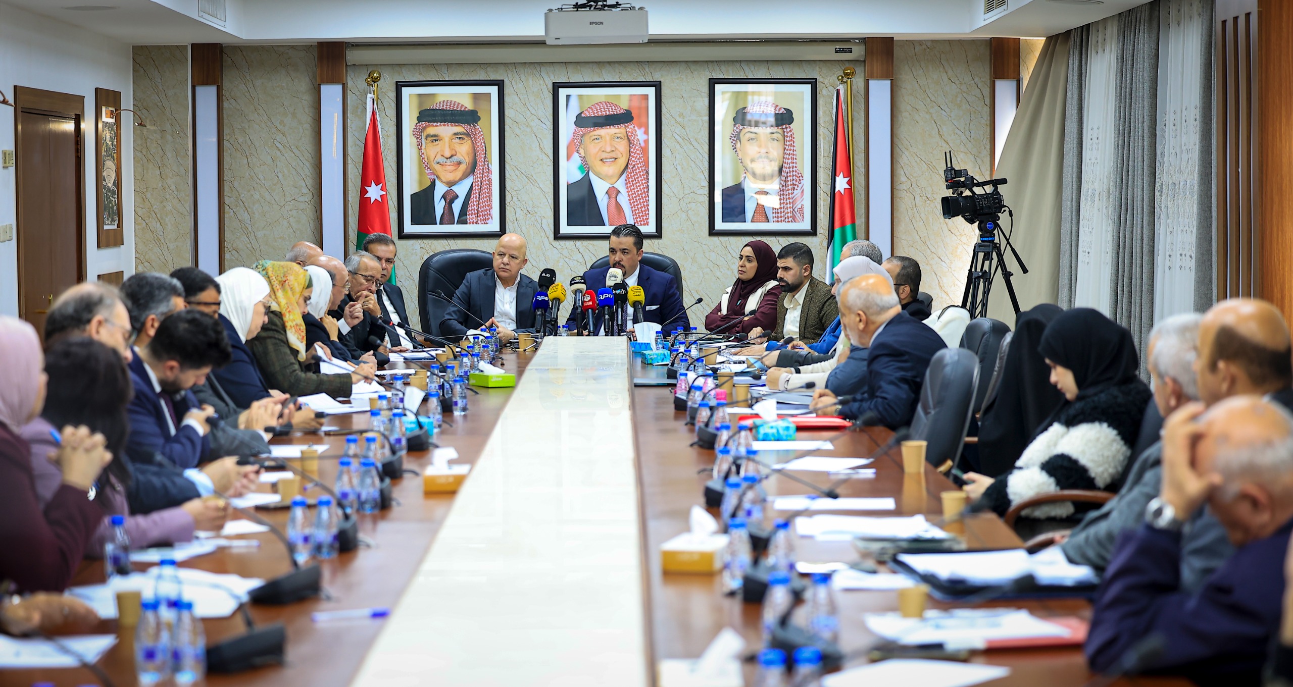  الحواري يؤكد أهمية إشراك المركز الوطني لحقوق الإنسان و ملتقى النشامى وبيت العمال الأردني في تطوير قانون الضمان 