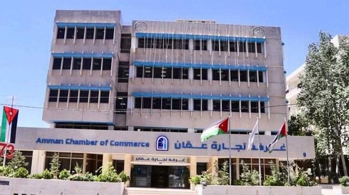 تجارة عمان تطالب المعاملة بالمثل بين التجارة التقليدية و الطرود البريدية 