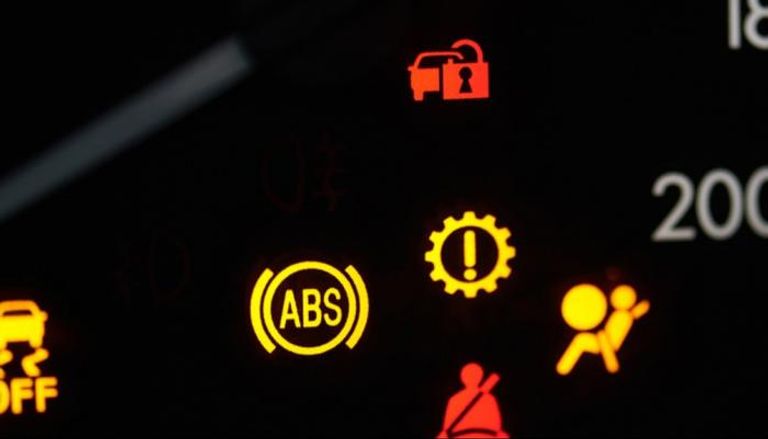 أسباب تعطل نظام فرامل ABS وأنواعه وأهم المزايا والعيوب