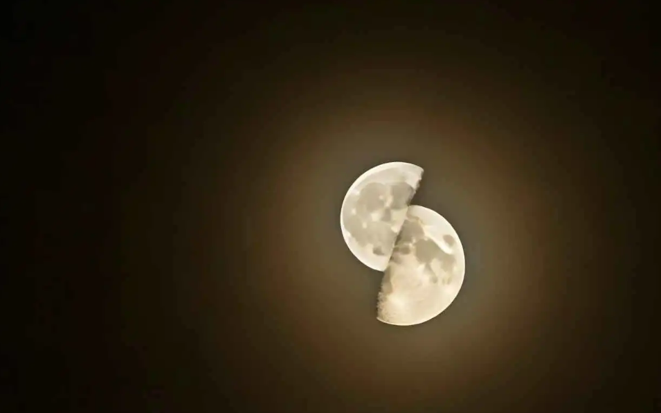 معنى رؤية انقسام القمر في المنام والتحولات الجذرية