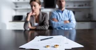 كيف أقنع زوجي بترك بلاد الغربة؟