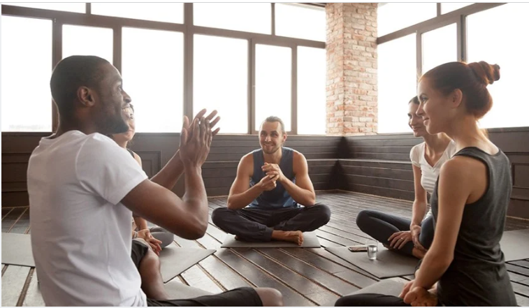 كيف تسرع "اليوغا" التعافي من الإدمان؟