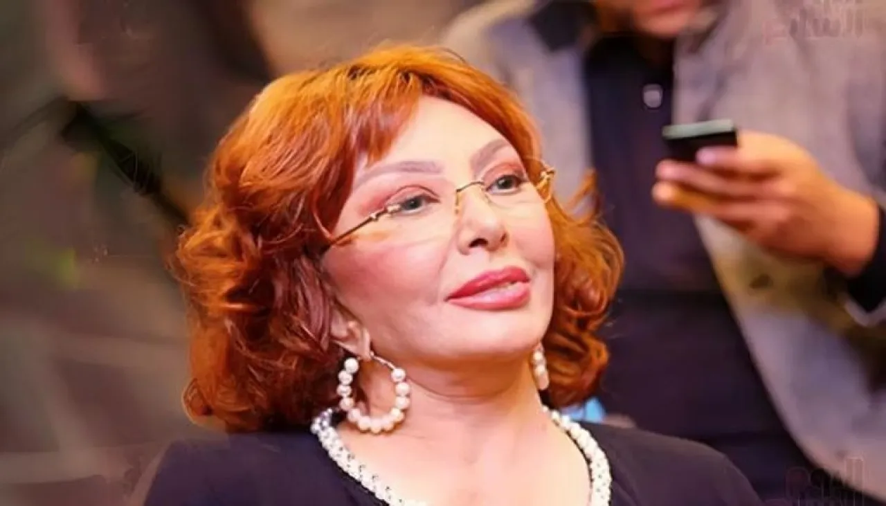 لو خدوها مني هموت ..  نبيلة عبيد تستغيث لحماية شقتها التاريخية