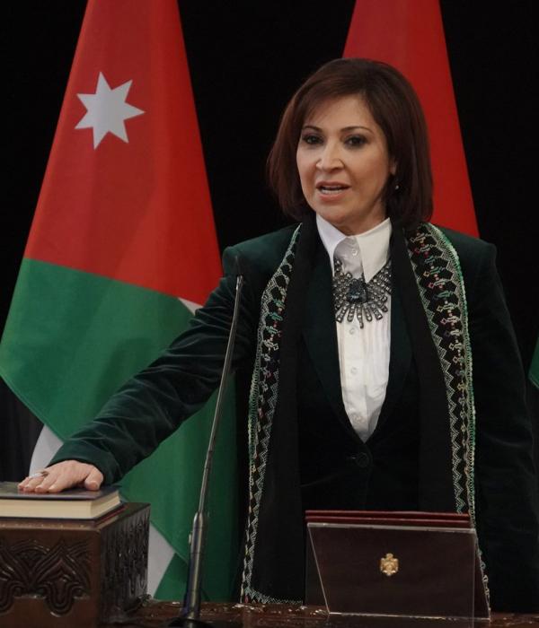 الرزاز يفوض شويكة بصلاحيّات "تطوير الأداء المؤسّسي"