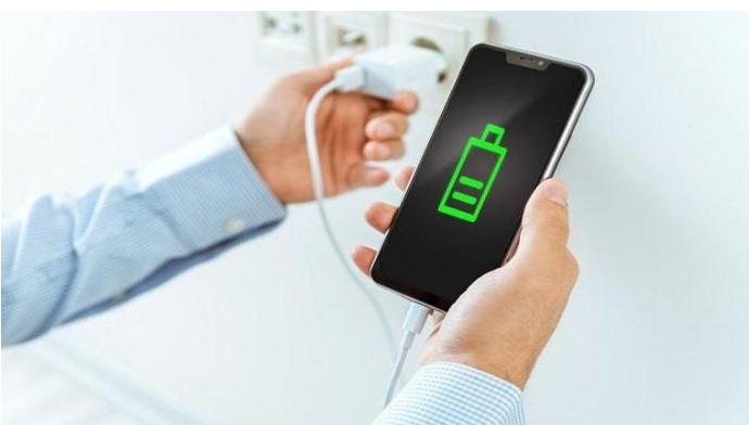 سوبر سونيك يملأ بطارية هاتفك بالكامل في 5 دقائق