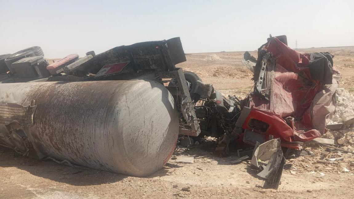 إصابة بحادث تدهور صهريج محمل بمادة الفوسفوريك على طريق معان – الجفر