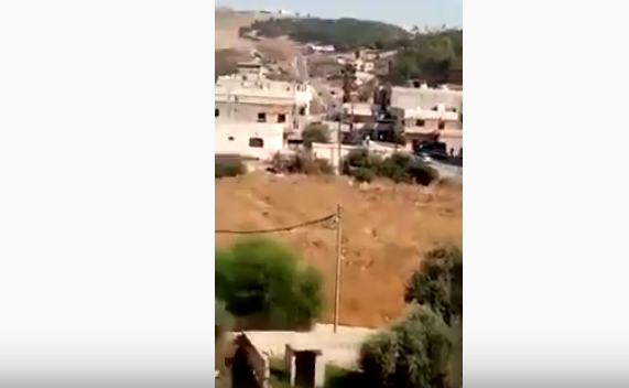 وفاة خمسيني وأصابة أثنين أخرين بمشاجرة مسلحة في جرش  .. فيديو 