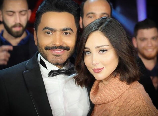 تامر حسني : بسمة بوسيل كانت تحلم بالزواج مني منذ طفولتها