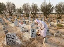 ما حكم زيارة المقابر في يوم العيد؟ الإفتاء المصرية تُجيب 