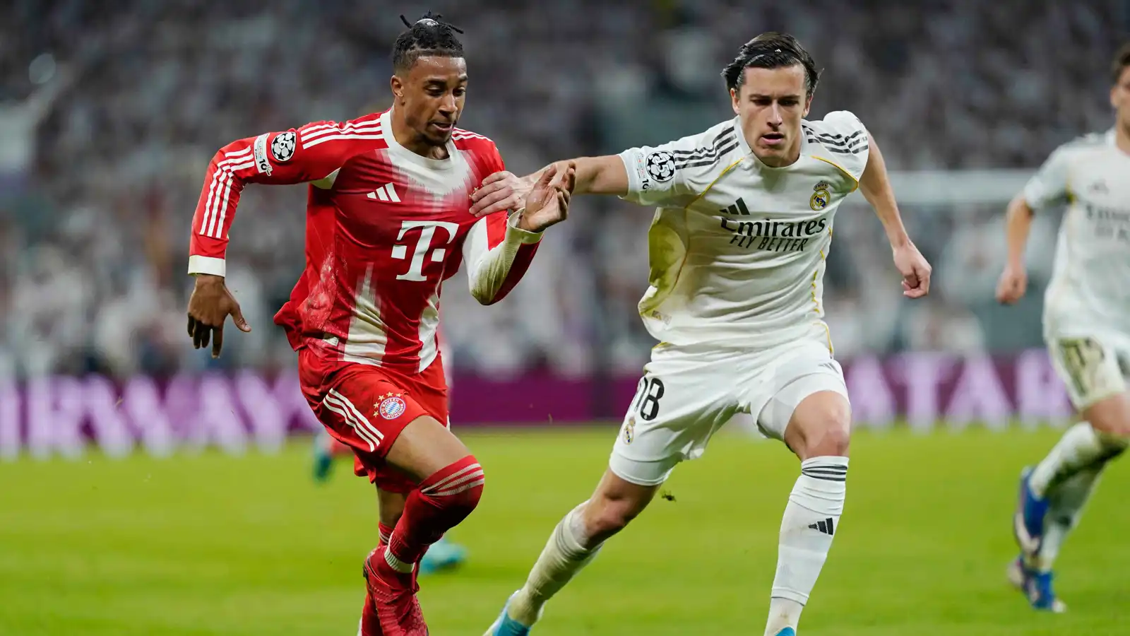 قبل مباراة العودة بين الفريقين ..  ريال مدريد ينقض على نجم بايرن ميونخ 