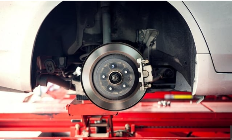 تعرف على أنواع وأساليب صيانة المكابح لتحسين الأداء والسلامة