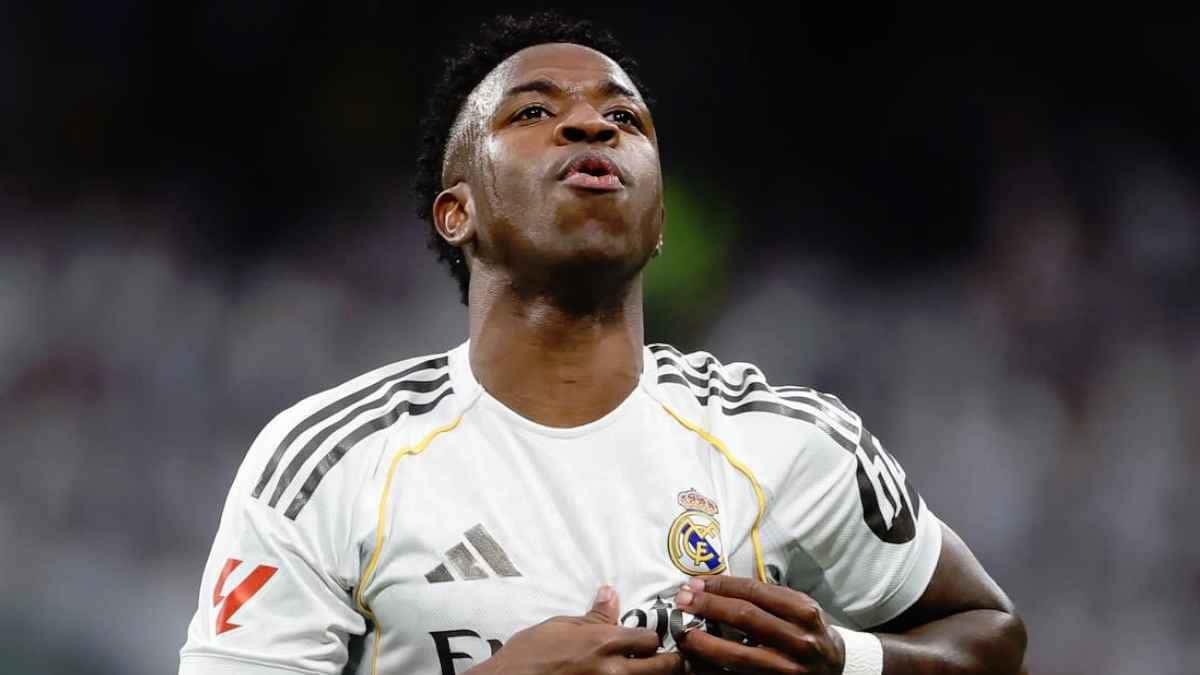 رسميًا ..  ريال مدريد يمدد عقد فينيسيوس جونيور 