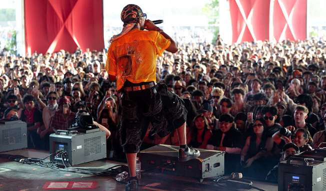 اعتقال فنان شهير بتهمة قتل مراهقة عثر على جثتها مقطعة داخل سيارته!