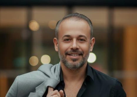 عاطف أبوحجر يكتب: زمن وصفي      