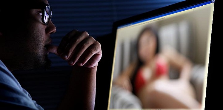 عامل ينتقم من ابنة كفيله في أبوظبي