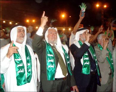 "الإخوان" يحاكمون "زمزم" غيابياً  ..  ومطالبات بإحالة قيادة الجماعة للمحاكمة