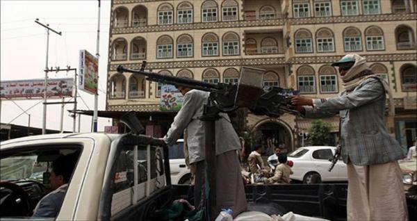  أنباء عن اشتباكات عنيفة بين الحوثيين وقوات صالح في صنعاء