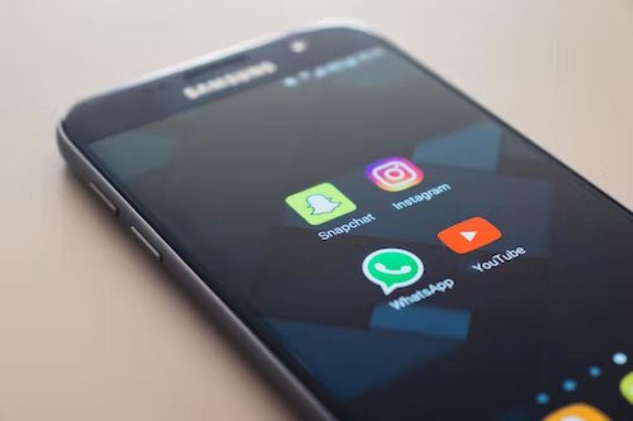 الفرق بين الحذف والحظر في سناب شات