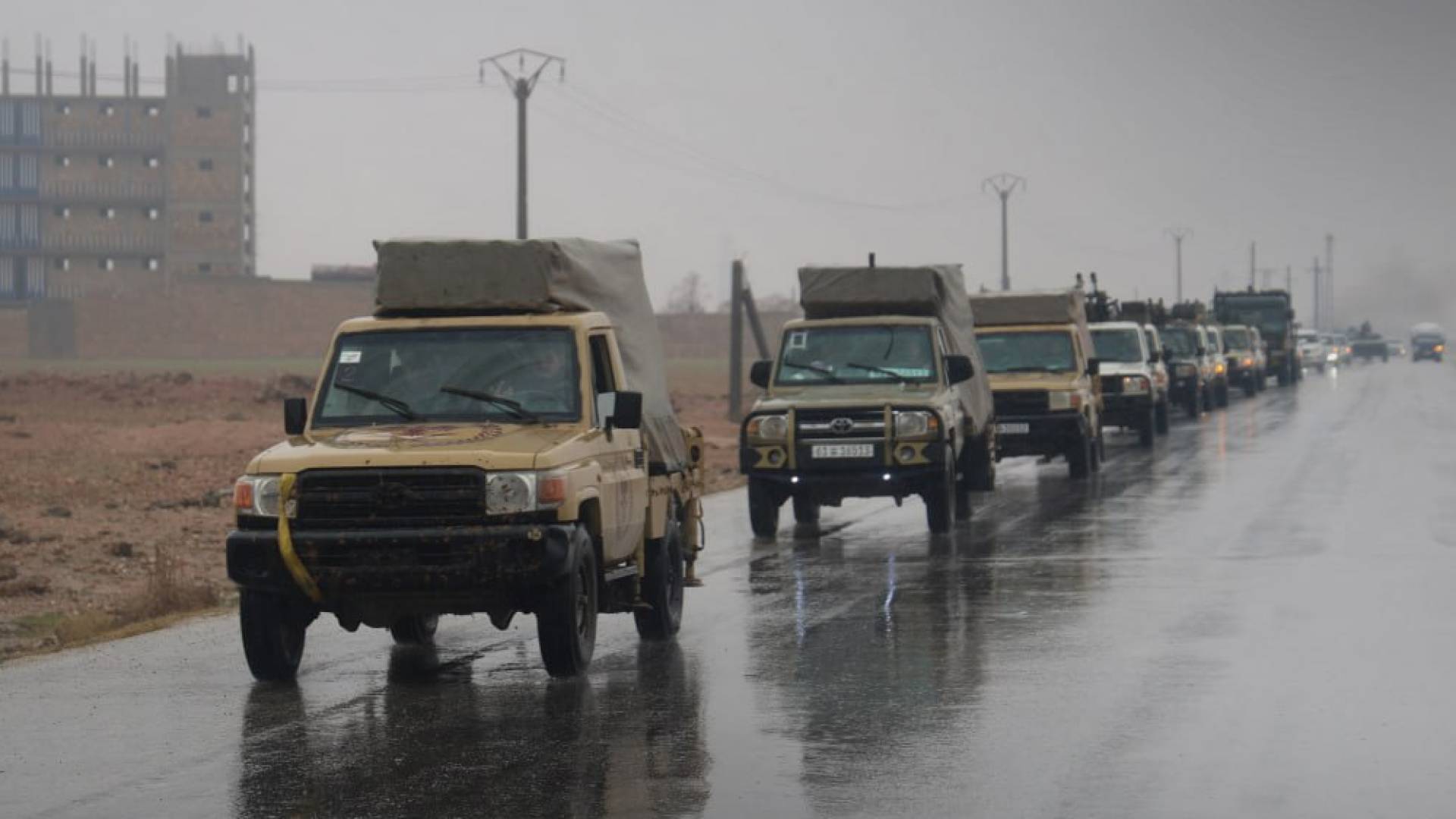 سانا: الجيش السوري يبدأ عملية عسكرية في "دير حافر" لتحطيم مواقع التهديد وتأمين أهالي حلب