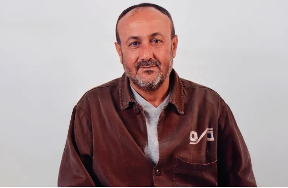 "نزيف وإصابات" ..  حملة البرغوثي تكشف عن اعتداءات بحقه في سجون الاحتلال