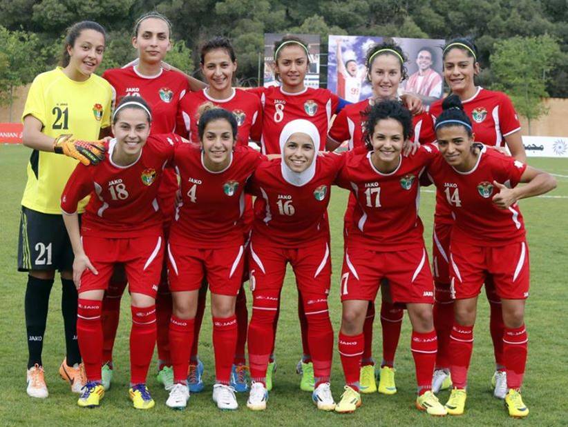 منتخب السيدات لكرة القدم يتأهل لنهائي كأس العرب