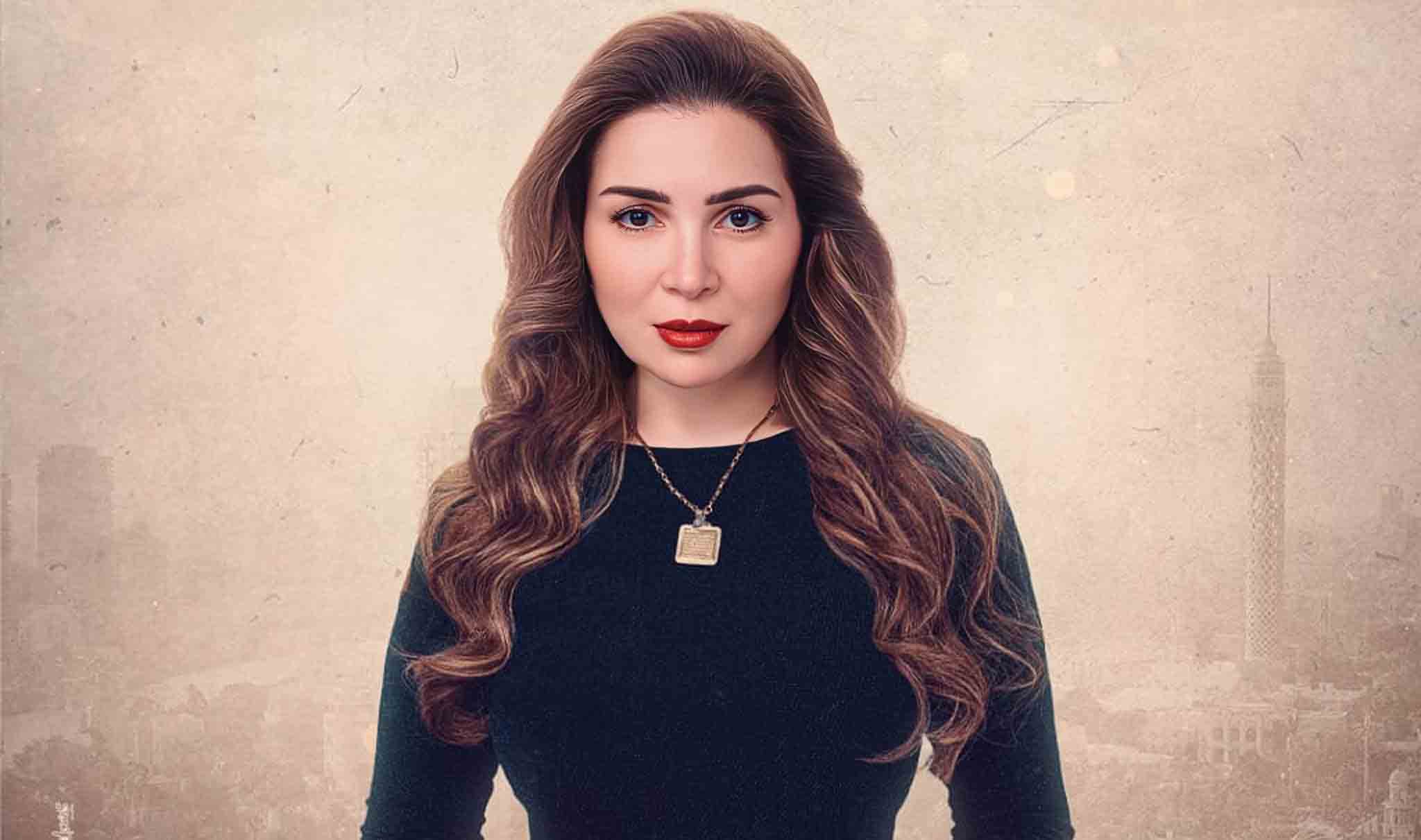 مي عز الدين في العناية المركزة وزوجها يطالب بالدعاء لها