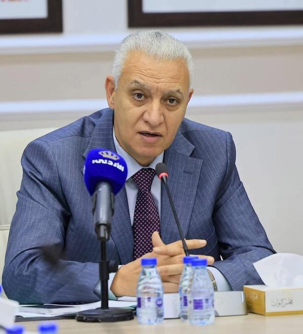 النائب العموش يتبنى مطالب العاملين في الصحف اليومية ويدعو لرفع علاوة المهنة والرواتب