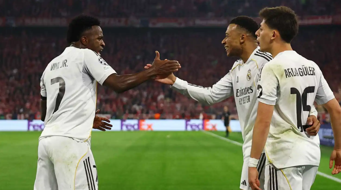 أريد راتبا أعلى من مبابي ..  فينيسيوس يصدم فلورنتينو بيريز  