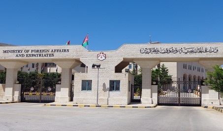 اسرائيل تسلم الأردن مواطنا تسلل عبر الحدود