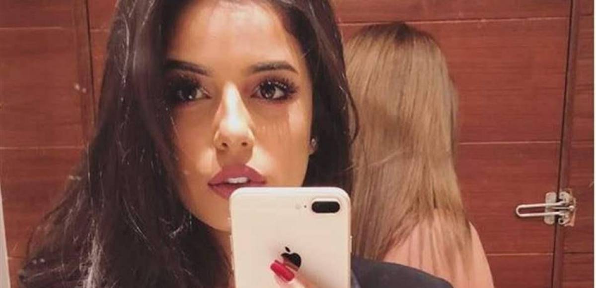 إبنة فنان راحل تنشر صورة مؤثرة: "بابا أنا إتخرجت"