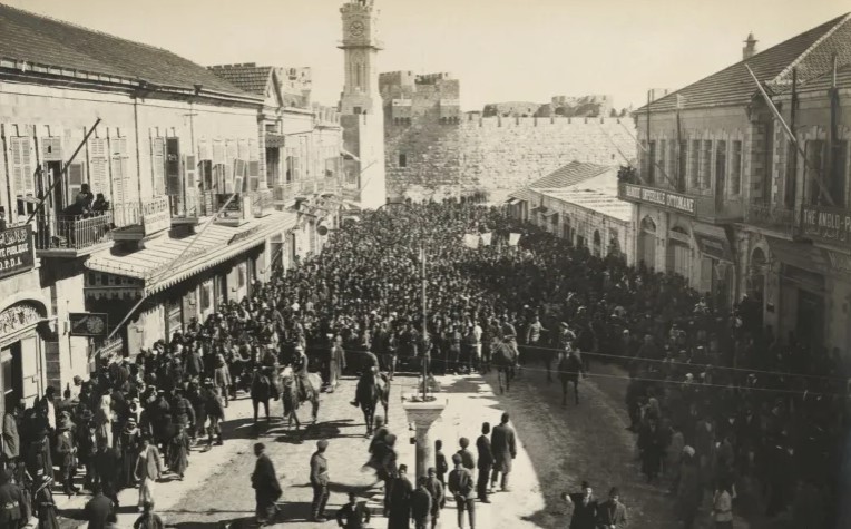 ثمرات الأوراق ..  كيف حمى الشعر الشعبي الفلسطيني ذاكرة المقاومة؟