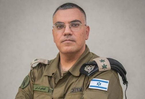 المتطرف "أدرعي" ينفي تقاعده من جيش الاحتلال