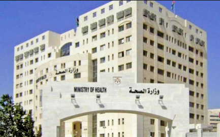 الصحة: لا توصية بأخذ 3 جرعات من اللقاح لتقوية المناعة 