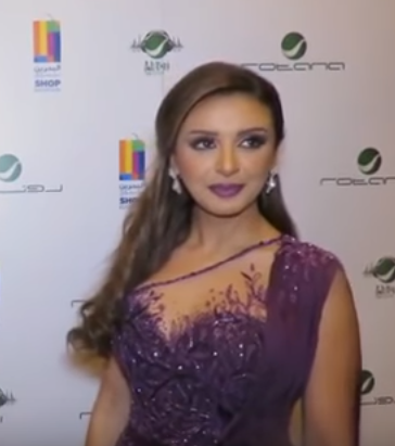 بالفيديو .. أنغام تُهين إليسا بطريقة ذكية  ..  والجمهور غاضب