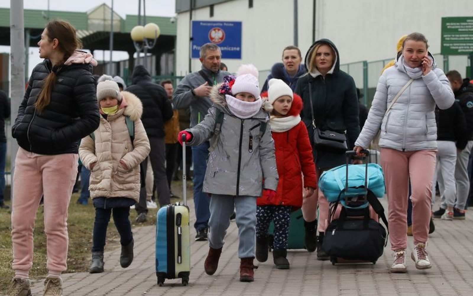 آخر عائلة أردنية تغادر مدينة سومي الأوكرانية  ..  الأربعاء