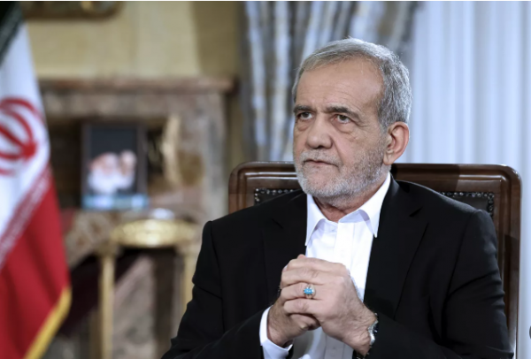 الرئيس الإيراني: نسعى لتعزيز الدبلوماسية لمنع تكرار الحرب