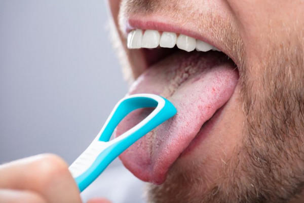 اكتشف أسباب رائحة الفم الكريهة