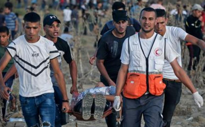 69 اصابة جراء اعتداء الاحتلال على مسيرات العودة شرق غزة