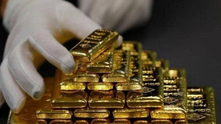 الذهب يتراجع مع تحركات تدعم الإقبال على المخاطرة