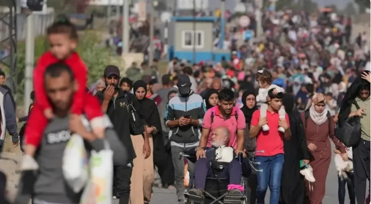 الاحتلال يدعو الفلسطينيين لإخلاء مدينة غزة والتوجه جنوبا