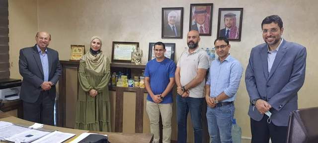 مركز الابتكار والتميز في عمان الأهلية يعلن شراكة ديكابوليس وشركة ألبان المها