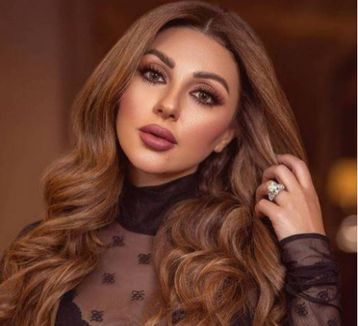 بالفيديو  ..  ميريام فارس تقيم تحدياً جديداً على أنغام أغنيتها الجديدة 