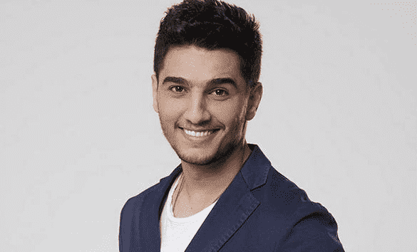 شاهد ..  الظهور الأول لـ"محمد عساف" وعروسته