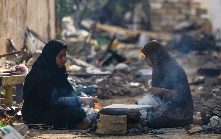 تهجير وجوع ومرض ..  العفو الدولية: نساء غزة في مرمى الإبادة الإسرائيلية